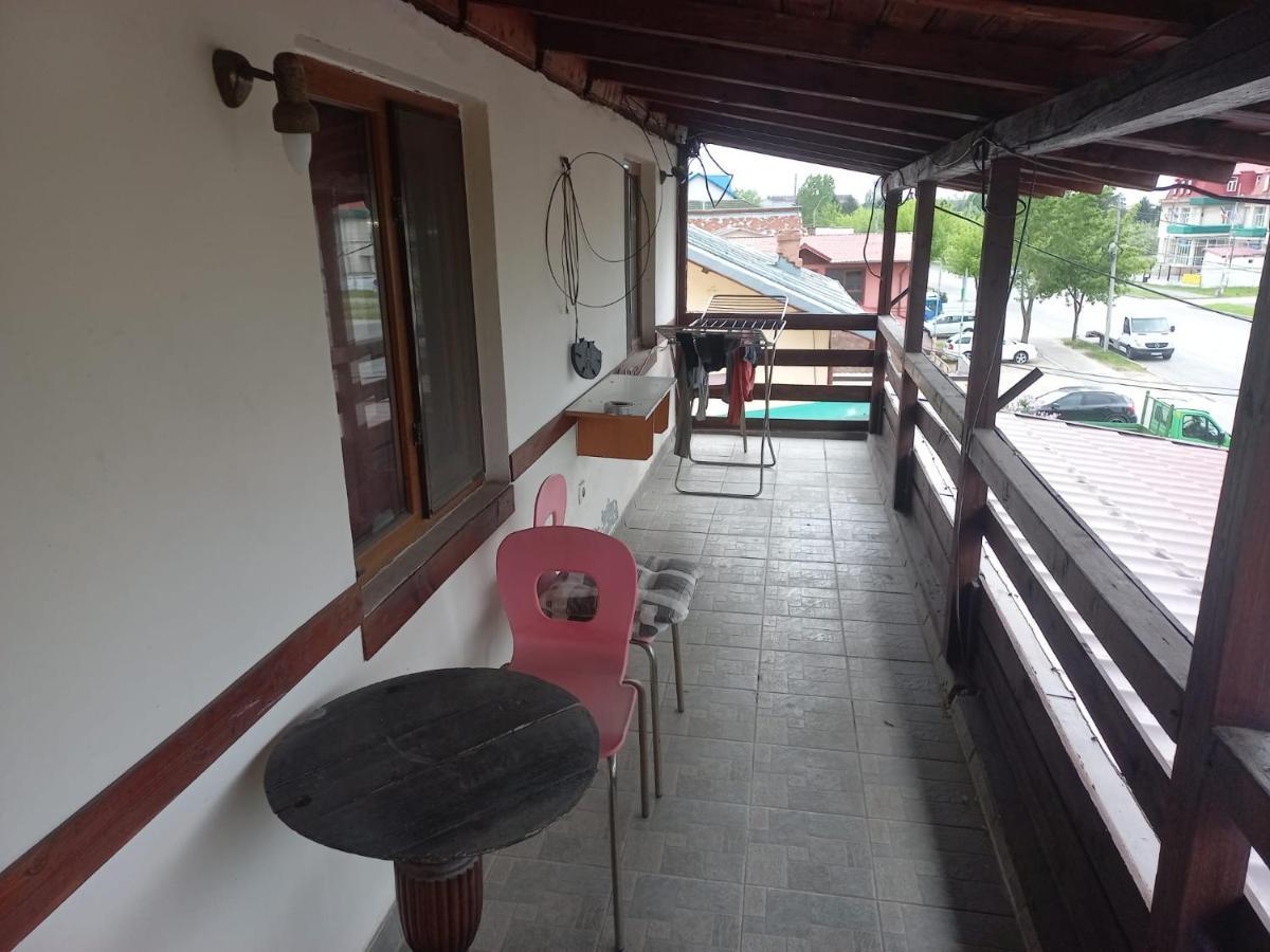 Double Room With Private Bathroom By Osteria Constantino Targoviste Esterno foto